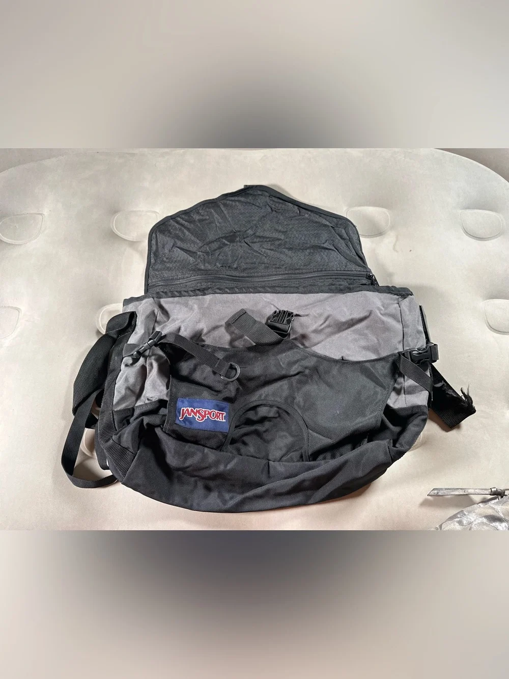 Jansport Vintage Messenger Retro Laptop School Travel Bag Gorpcore Y2K 2000s